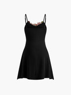 Kolsuz Fermuarlı Kısa Elbise