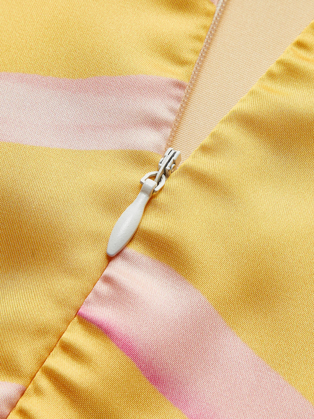 Sırt Dekolteli Midi Elbise