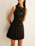 Metal Düğmeli Piliseli Askılı Elbise