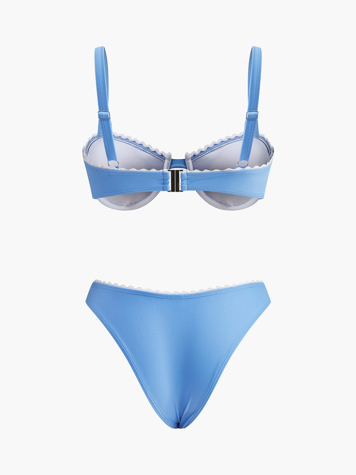 Dalgalı Kenar Detaylı Bikini Takımı