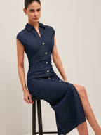 V Yaka Kolsuz Düğmeli Kot Elbise