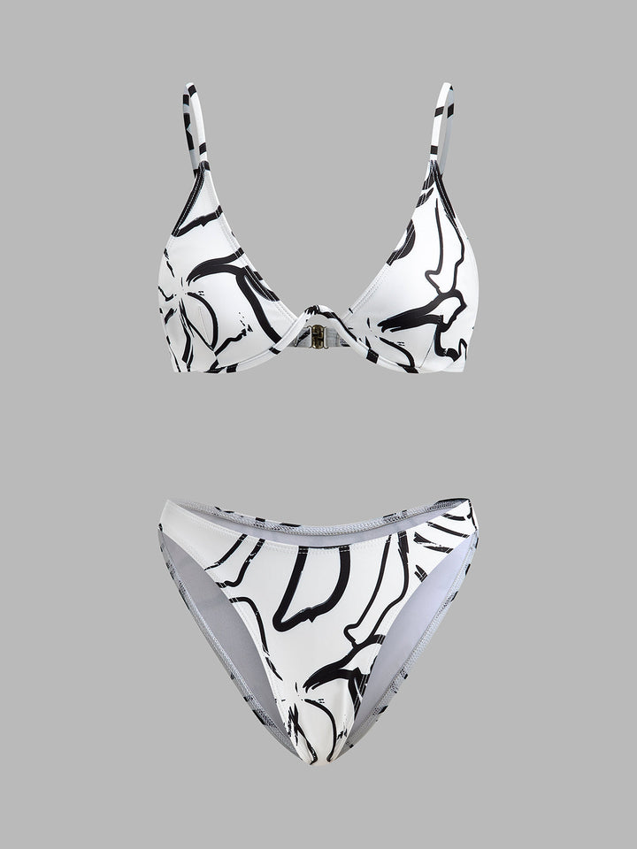 Soyut Desenli Üçgen Bikini Takımı