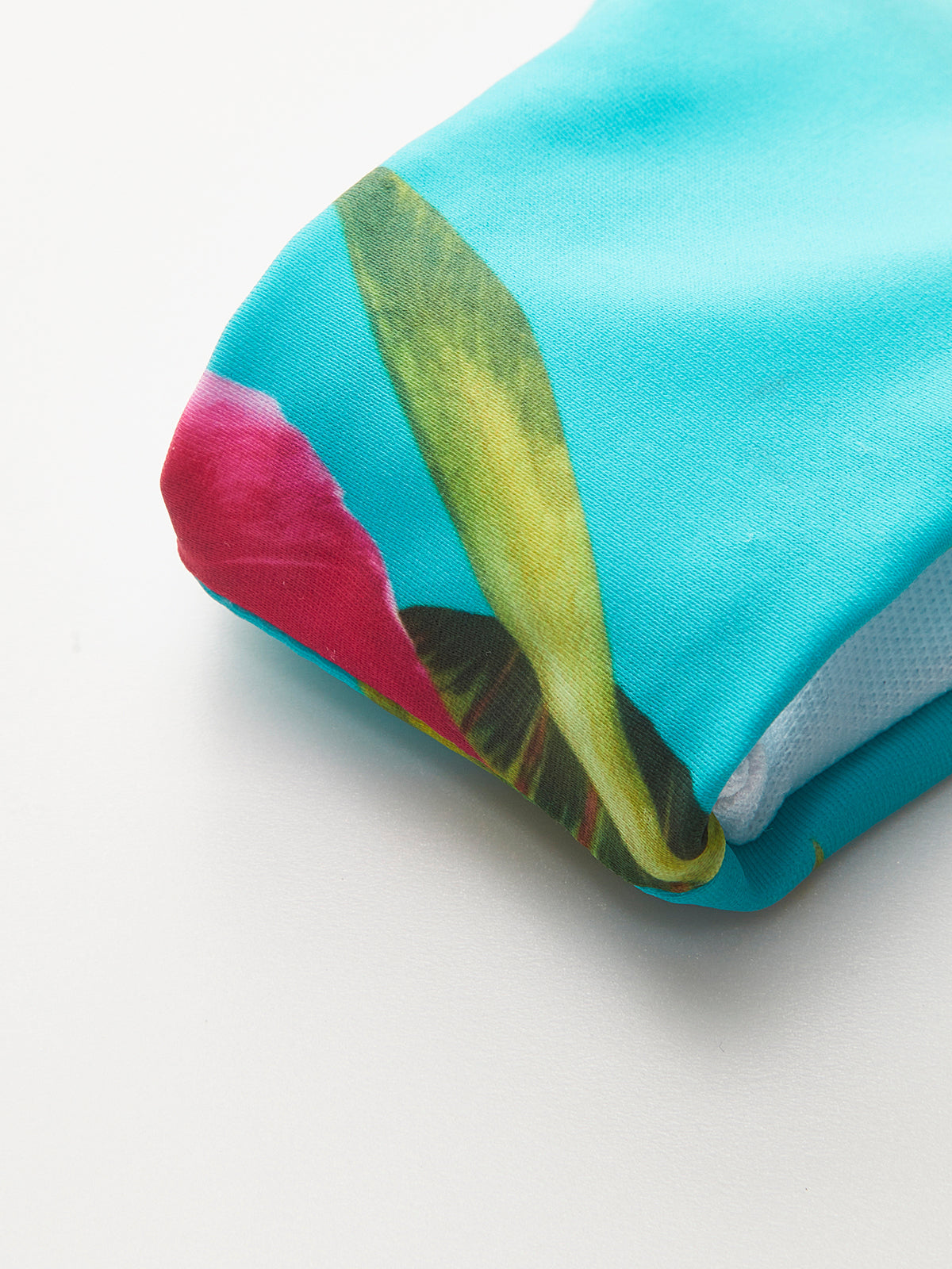 Çiçek Desenli Boncuk Detaylı Bikini Takımı