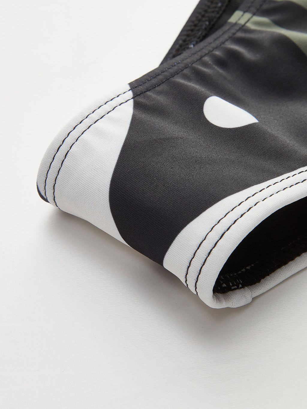 Halter Yaka Bağlamalı Bikini Takımı