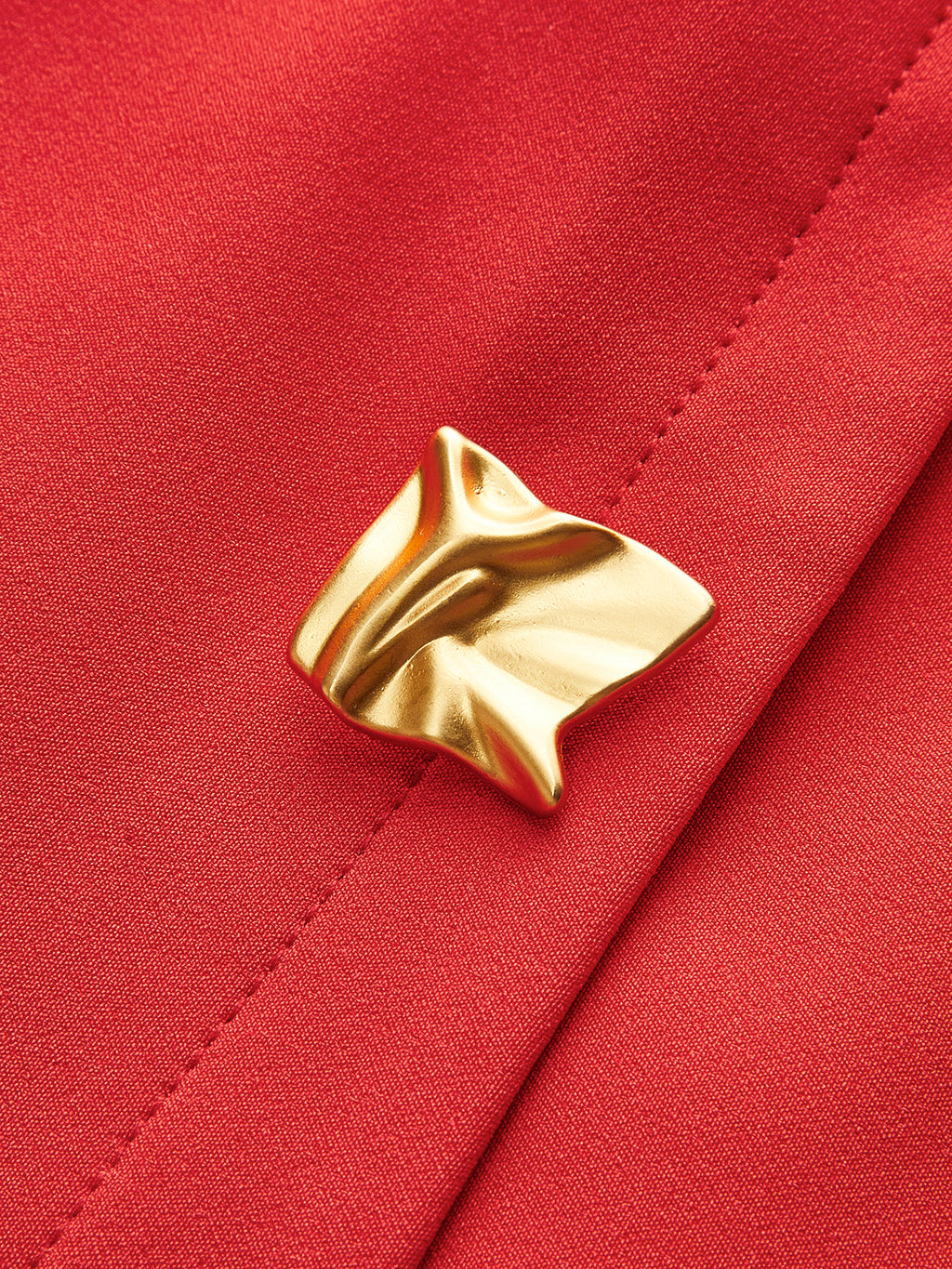 Metal Düğmeli Piliseli Askılı Elbise