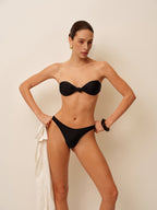 Düğümlü Bikini Takımı