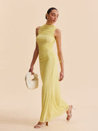 File Detaylı Şirretli Kolsuz Elbise