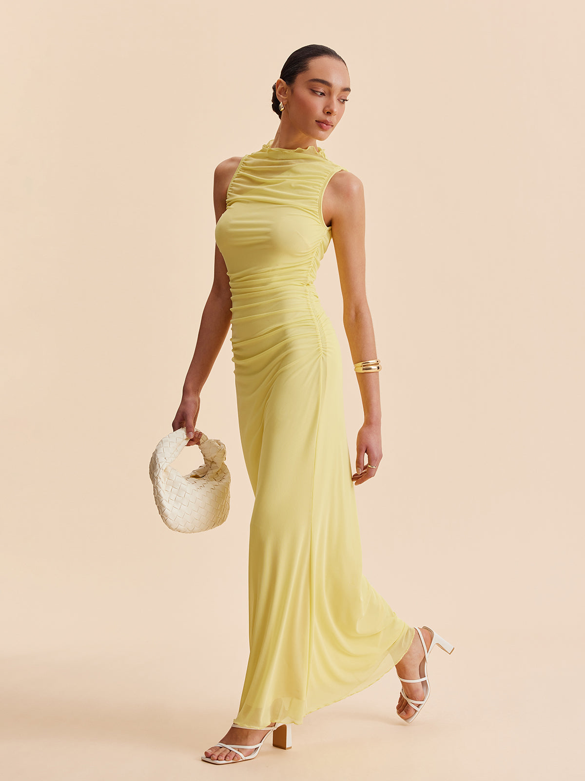 File Detaylı Şirretli Kolsuz Elbise