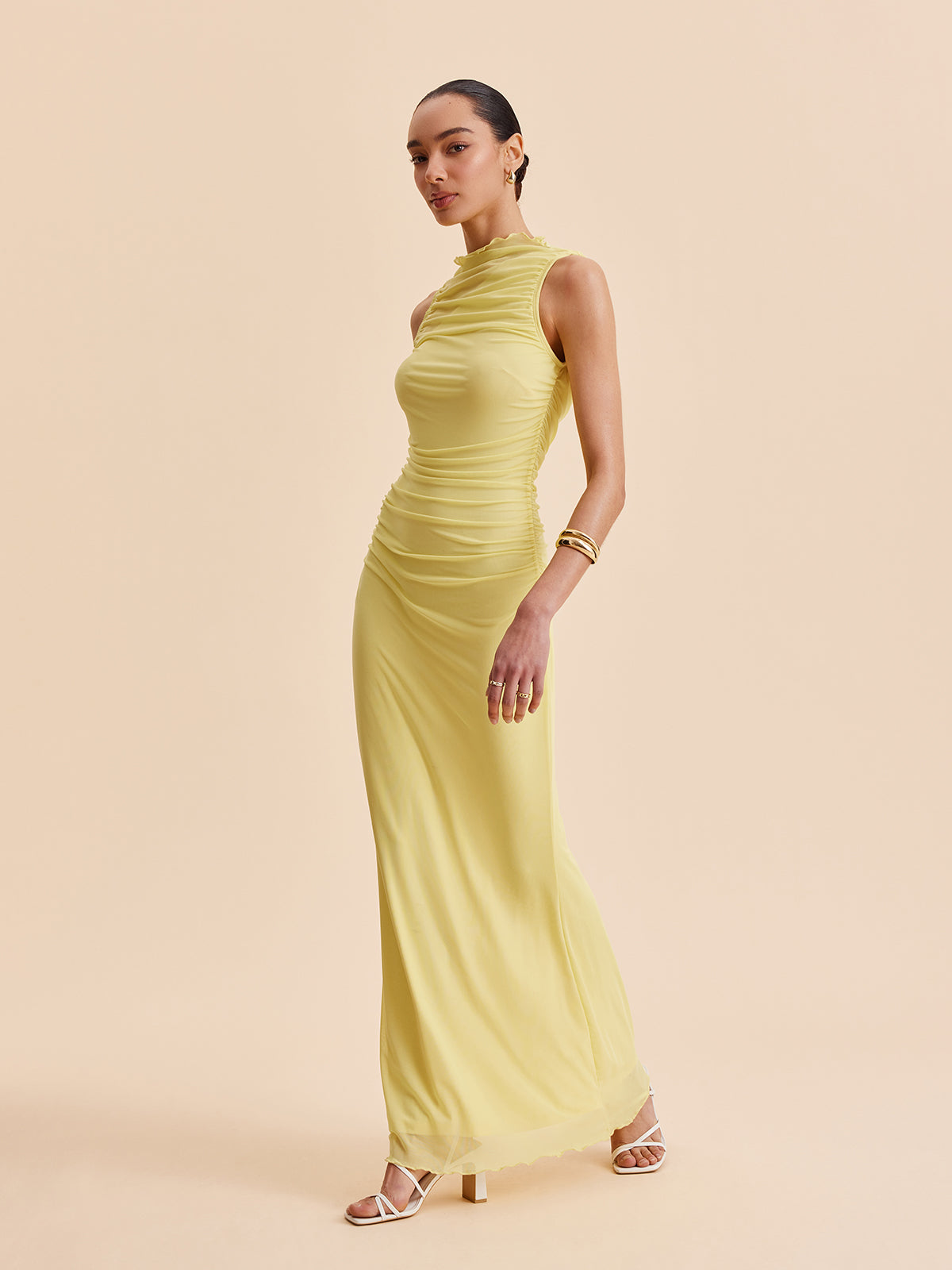 File Detaylı Şirretli Kolsuz Elbise