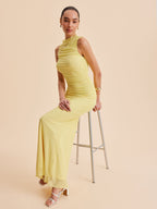 File Detaylı Şirretli Kolsuz Elbise