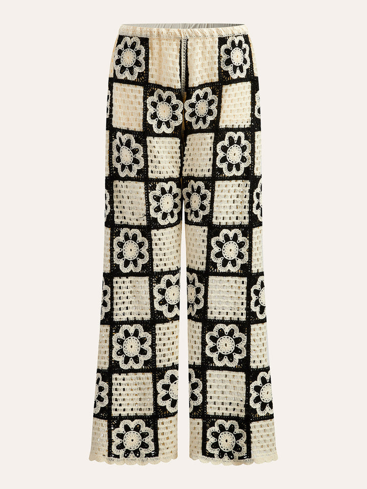 Çiçek Desenli Üst ve Pantolon Takımı