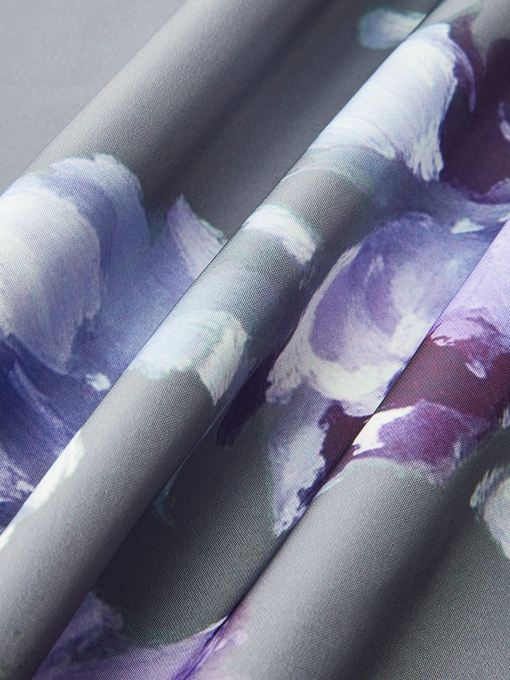 çiçek desenli yırtmaçlı midi elbise