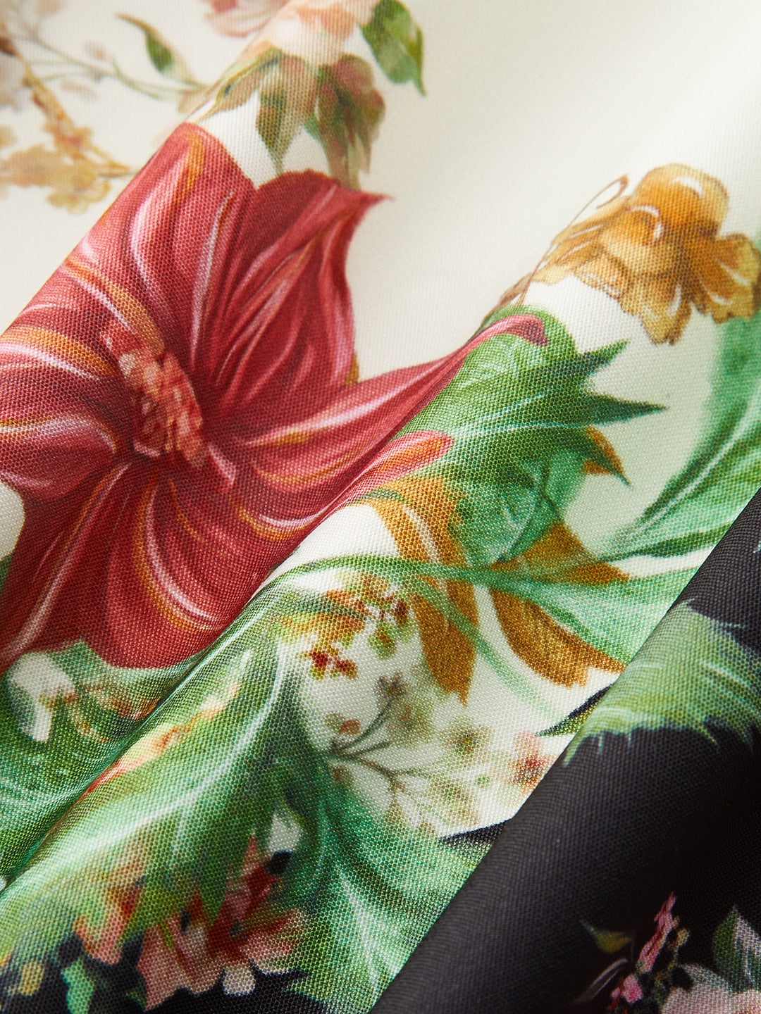 Çiçek desenli mini elbise