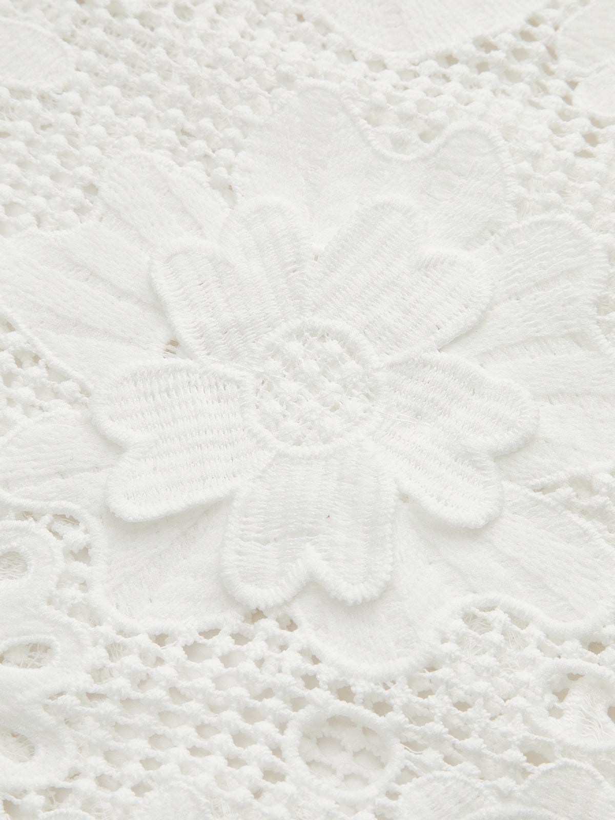 Yarı şeffaf mini elbise