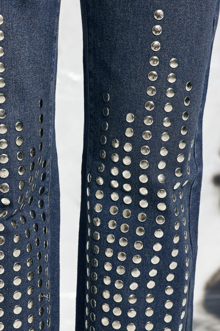 Bağcık Detaylı Zımbalı Jean