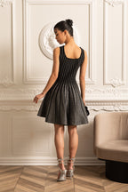 Dikey Çizgili Mini Elbise