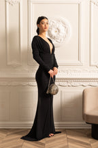 Derin Yaka Dantelli Elbise