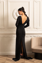 Derin Yaka Dantelli Elbise