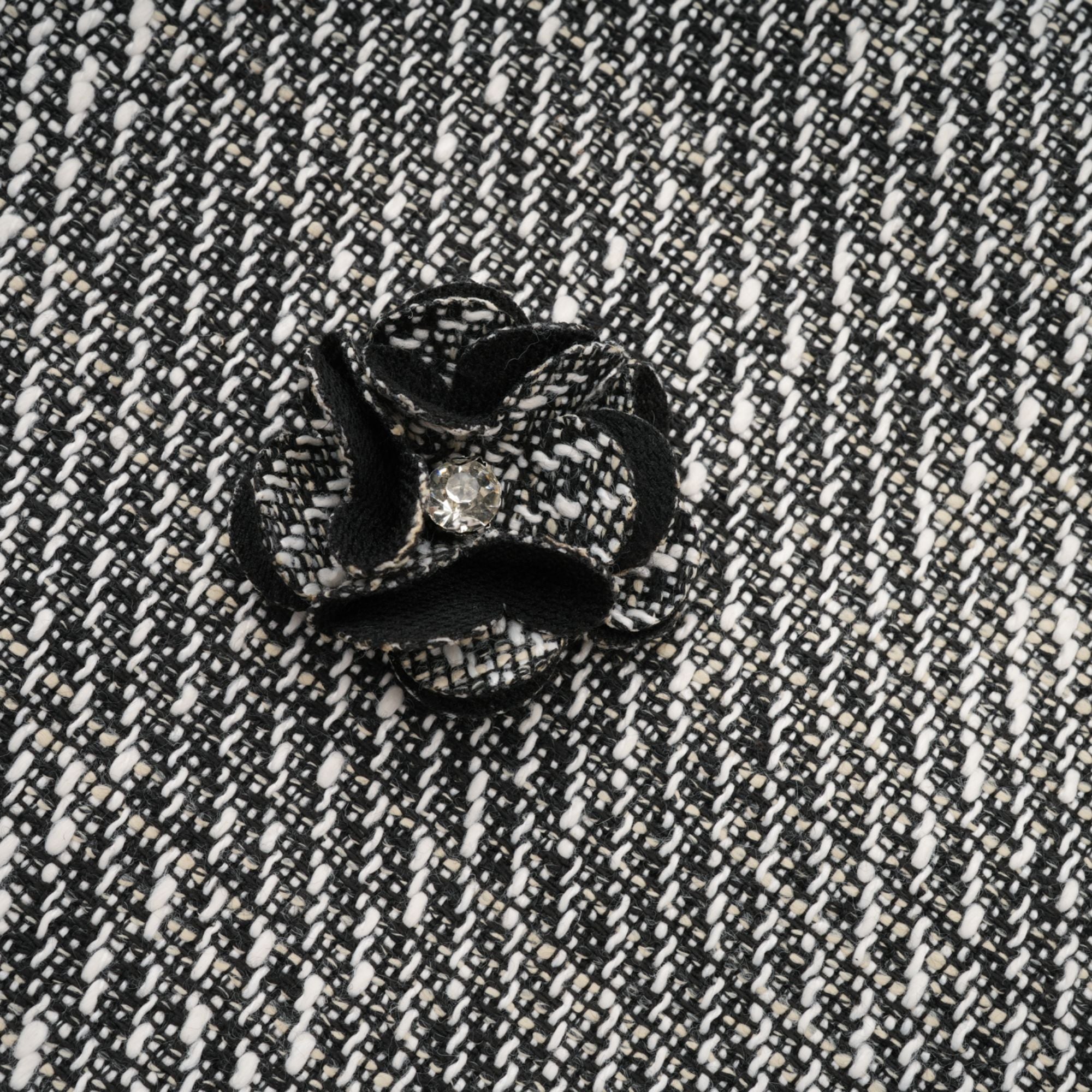 Nadège sahte çiçek detaylı kolsuz mini elbise