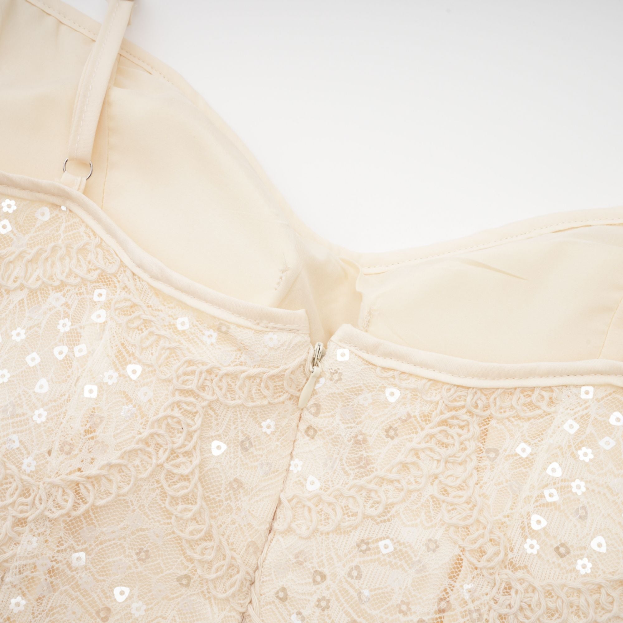 Nalini süslemeli midi elbise