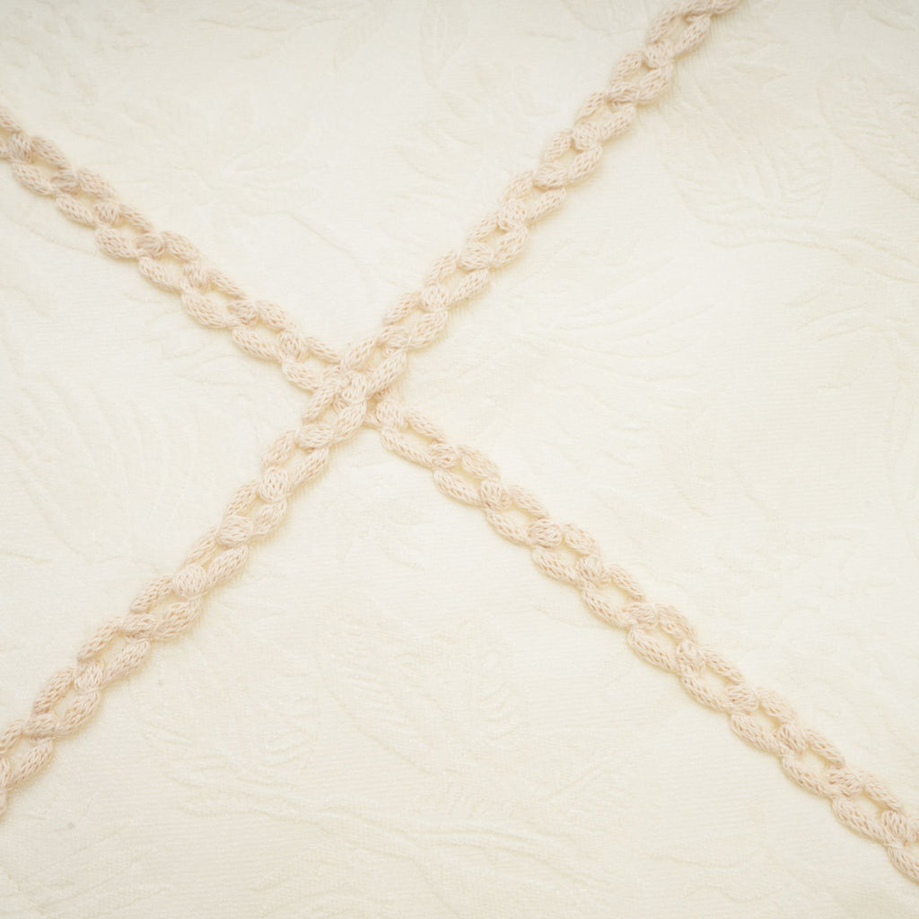 Çiçek İşlemeli Midi Elbise