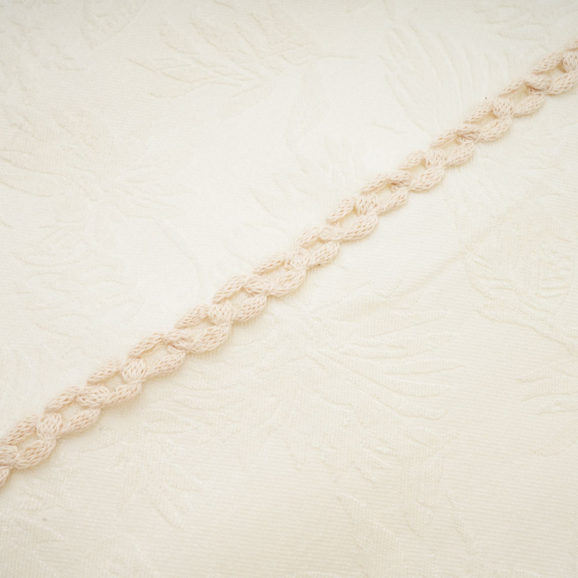 Çiçek İşlemeli Midi Elbise