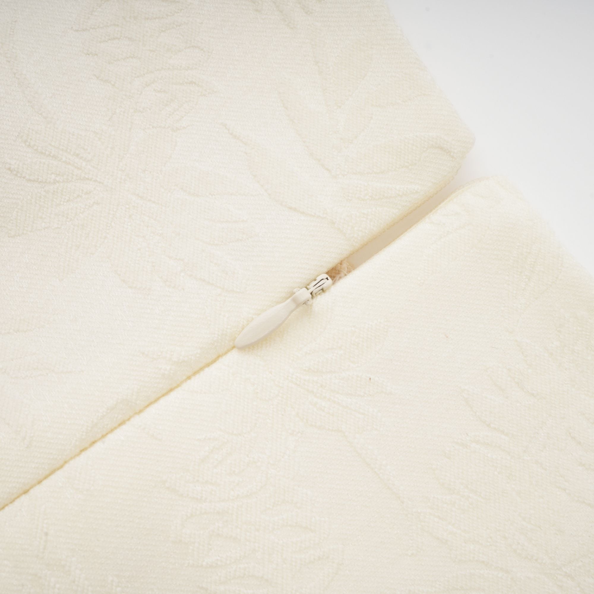 Çiçek İşlemeli Midi Elbise