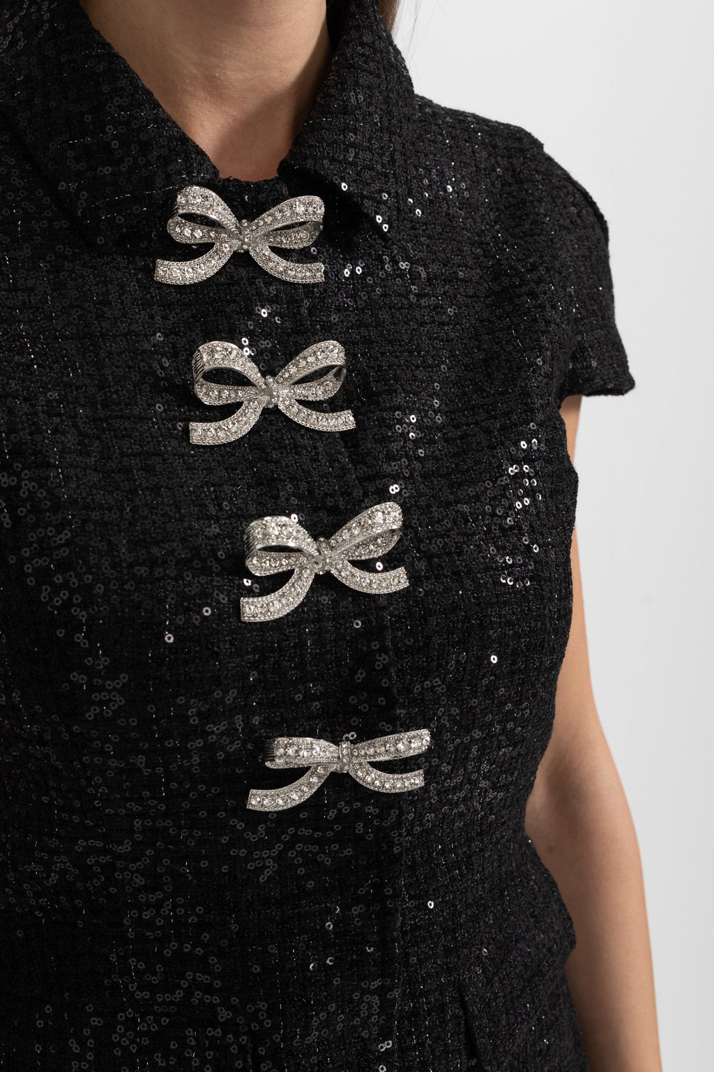 Payetli Üst ve Pileli Etekli Takım