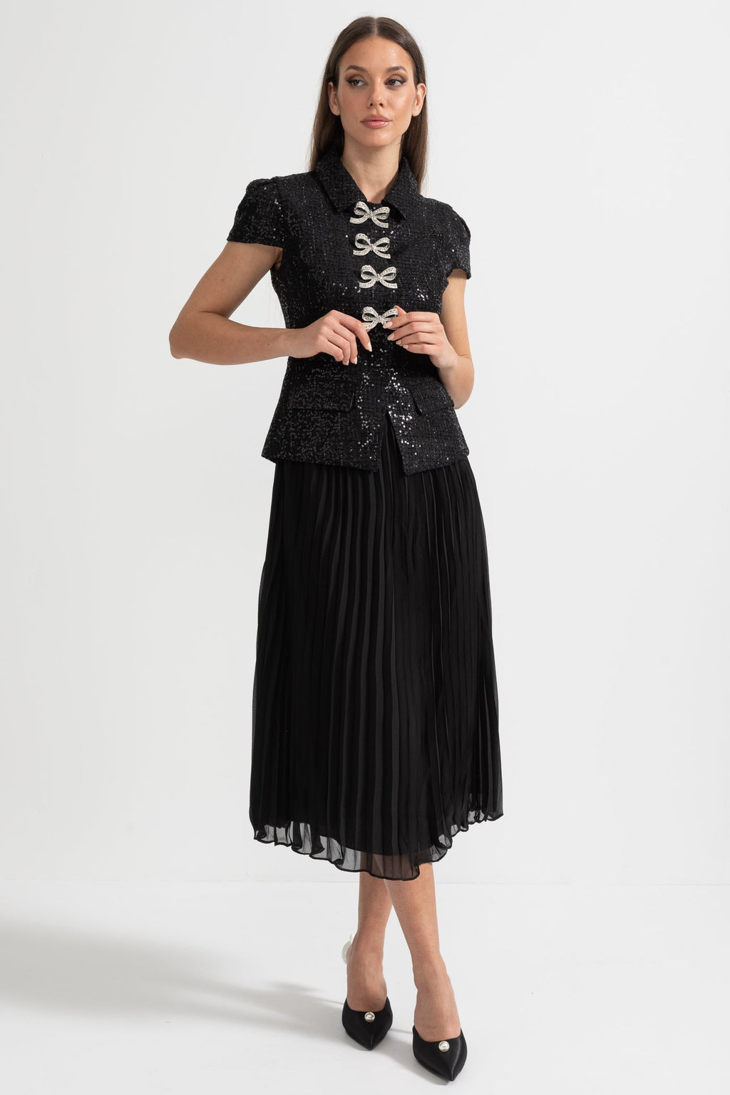 Payetli Üst ve Pileli Etekli Takım