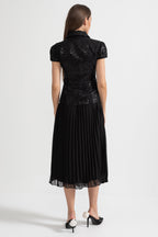 Payetli Üst ve Pileli Etekli Takım