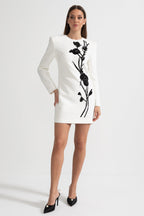 Çiçek İşlemeli Mini Elbise