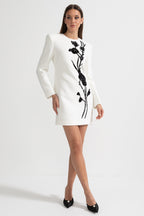 Çiçek İşlemeli Mini Elbise