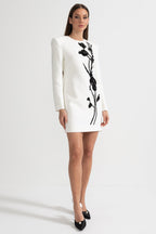 Çiçek İşlemeli Mini Elbise