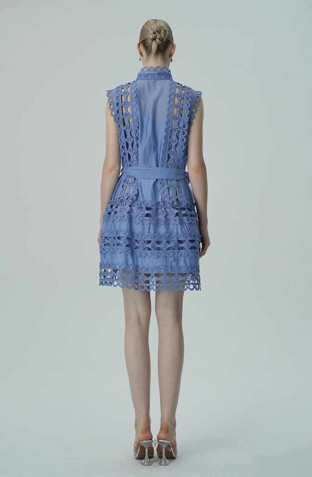 Kolsuz Dantel Mini Elbise