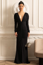 Derin Yaka Dantelli Elbise