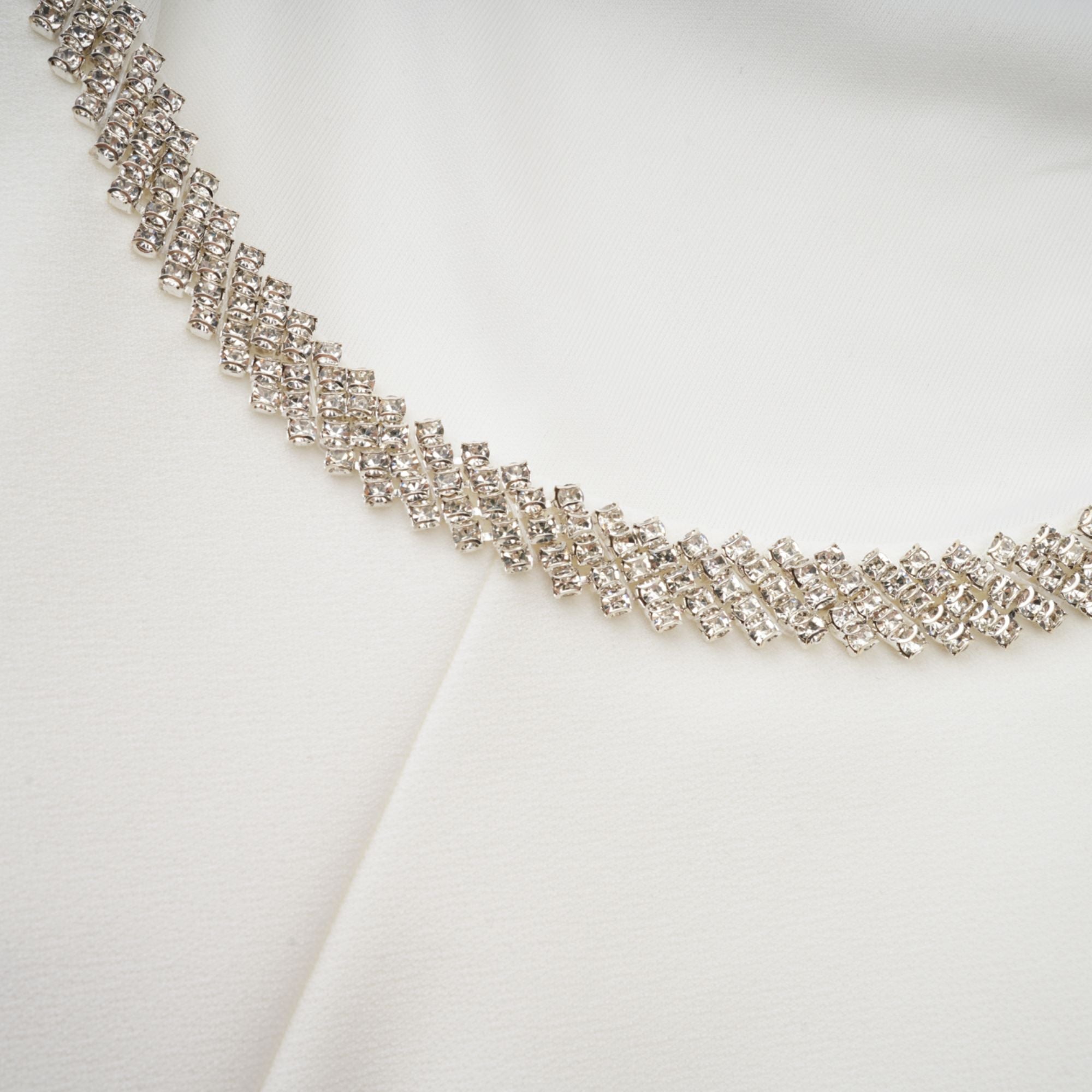 Hélène işlemeli midi elbise