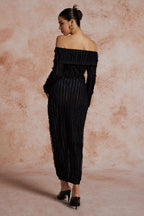 Düşük Omuzlu Dokulu Düğmeli Yırtmaçlı Uzun Kollu maksi Elbise