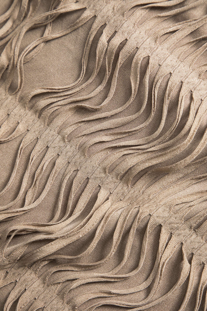 Düz Püsküllü Uzun Kollu Kapüşonlu Üst