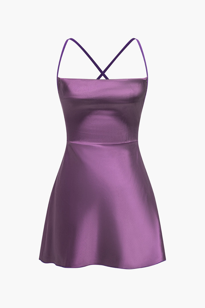 Düz Renk Sırt Dekolteli Bağlamalı Gece Elbisesi