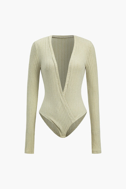 Fleur Bodysuit Ve Yüksek Yırtmaçlı Midi Etek TakımFitilli V Yaka Bodysuit Ve Yüksek Yırtmaçlı Midi Etek Takım
