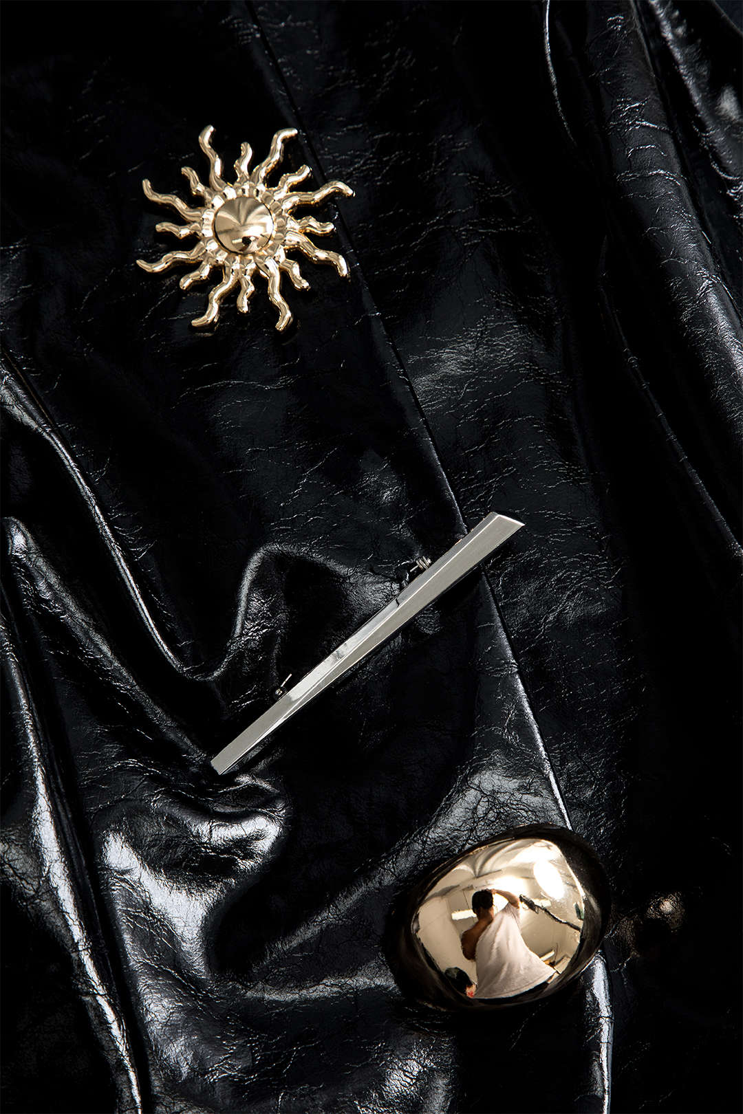 Deri Düğmeli Yelek