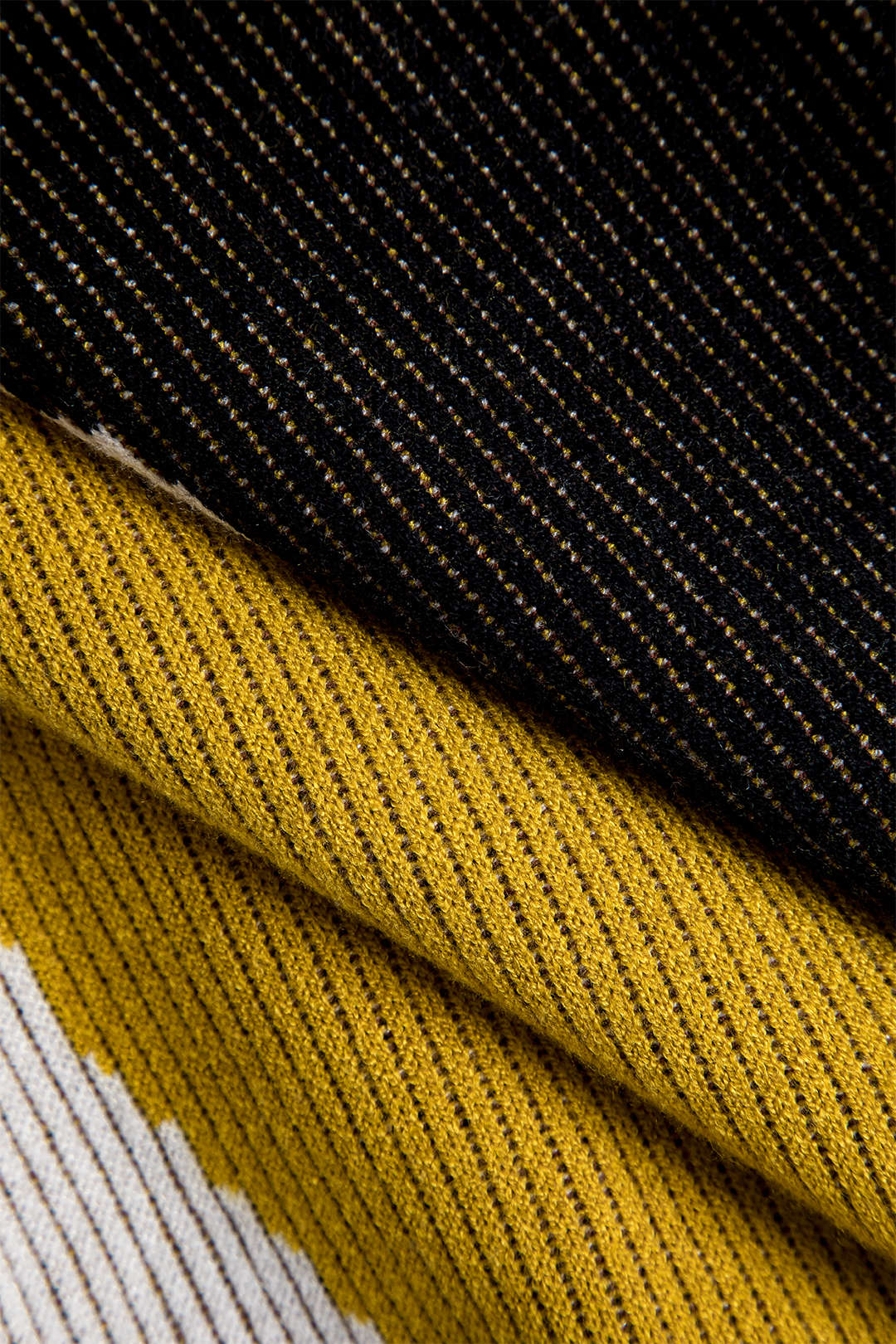 Kontrast Desenli Kazak Asimetrik Uzun Kollu Elbise