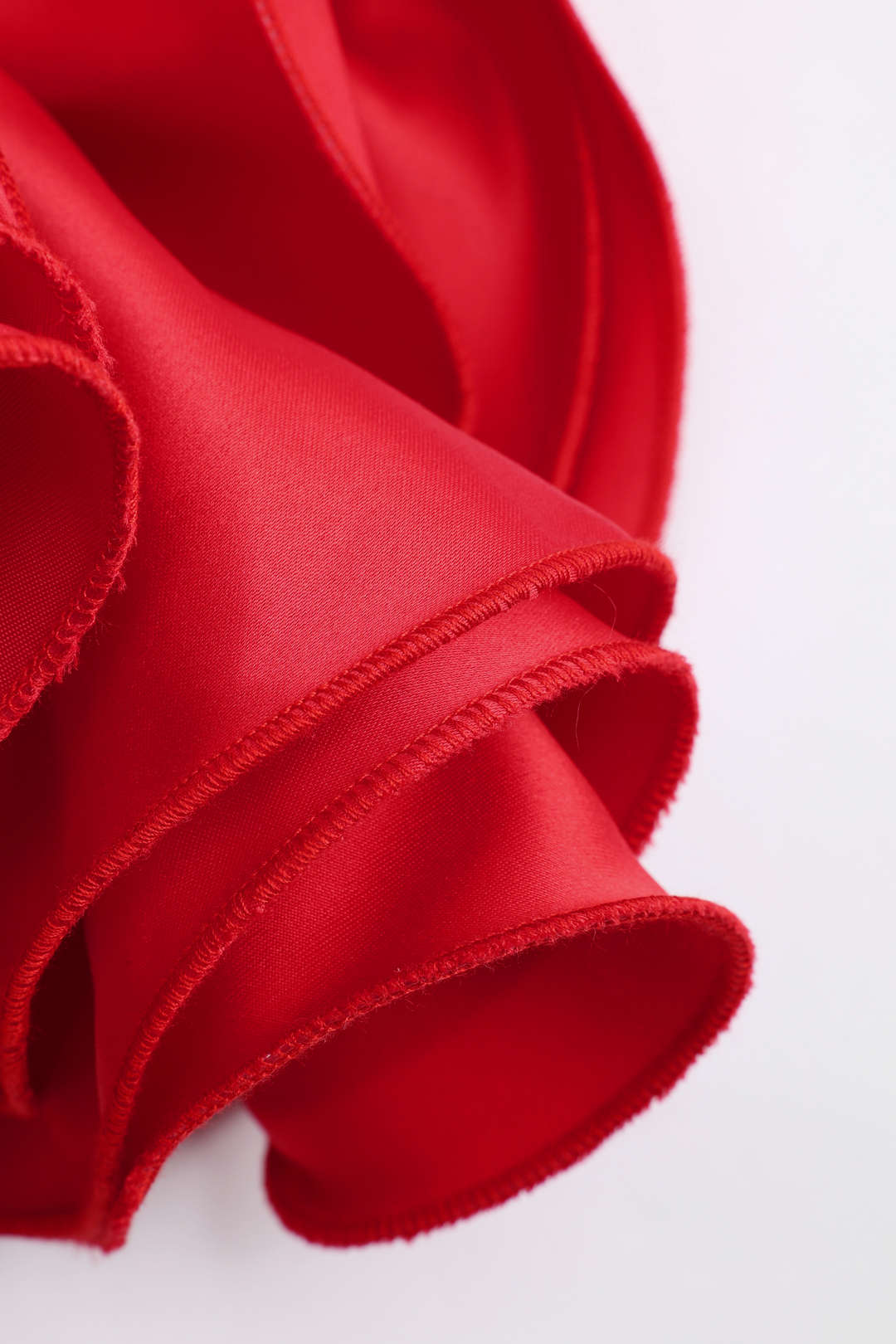 Yama Detaylı Sırt Dekolteli Halter Yaka Kolsuz Mini Elbise