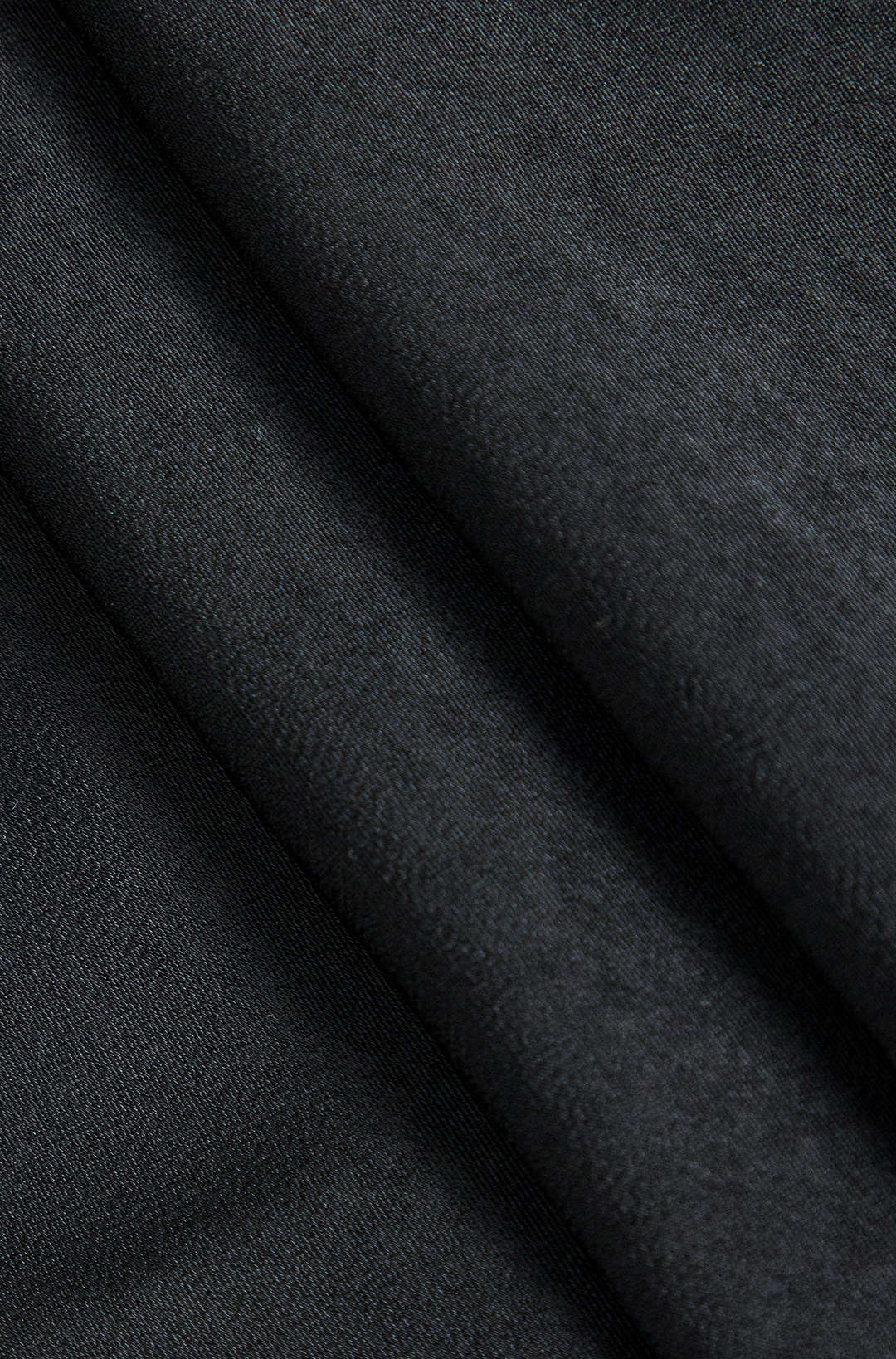 Düz Sırtı Açık Dantelli Yırtmaçlı Midi Elbise