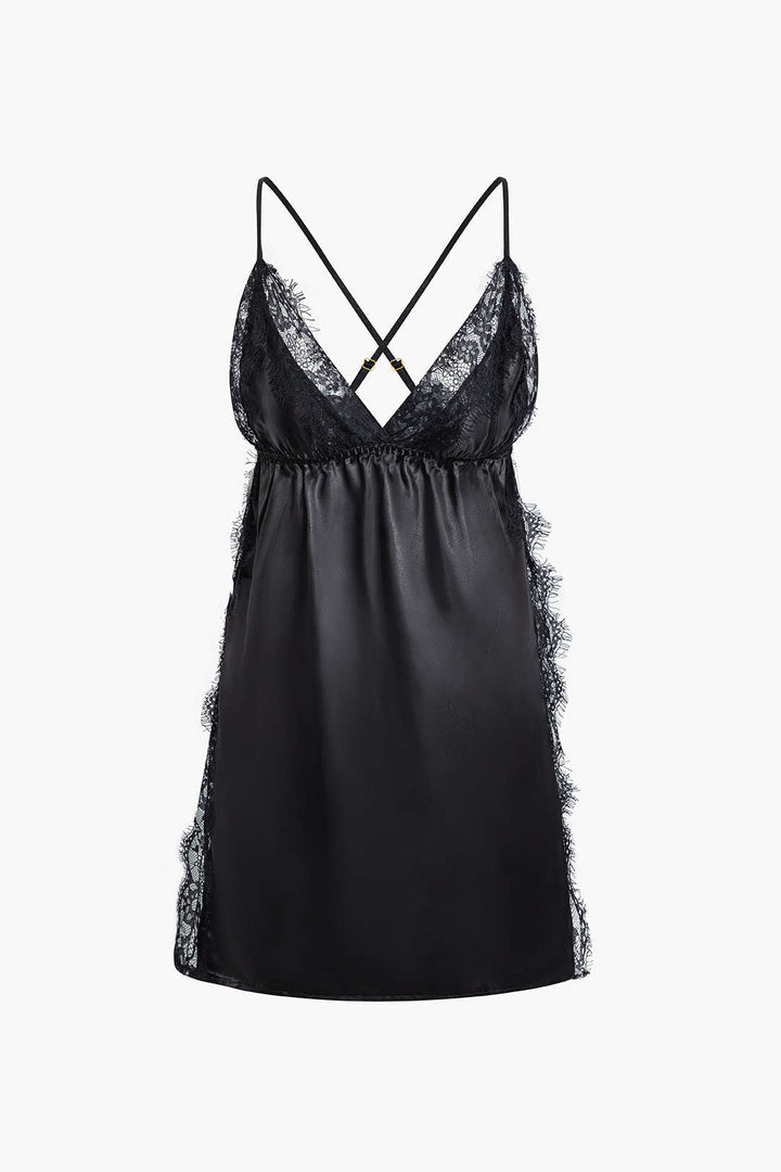 Saten Dantel Fırfırlı Yama Detaylı Sırt Açık Gece Elbisesi