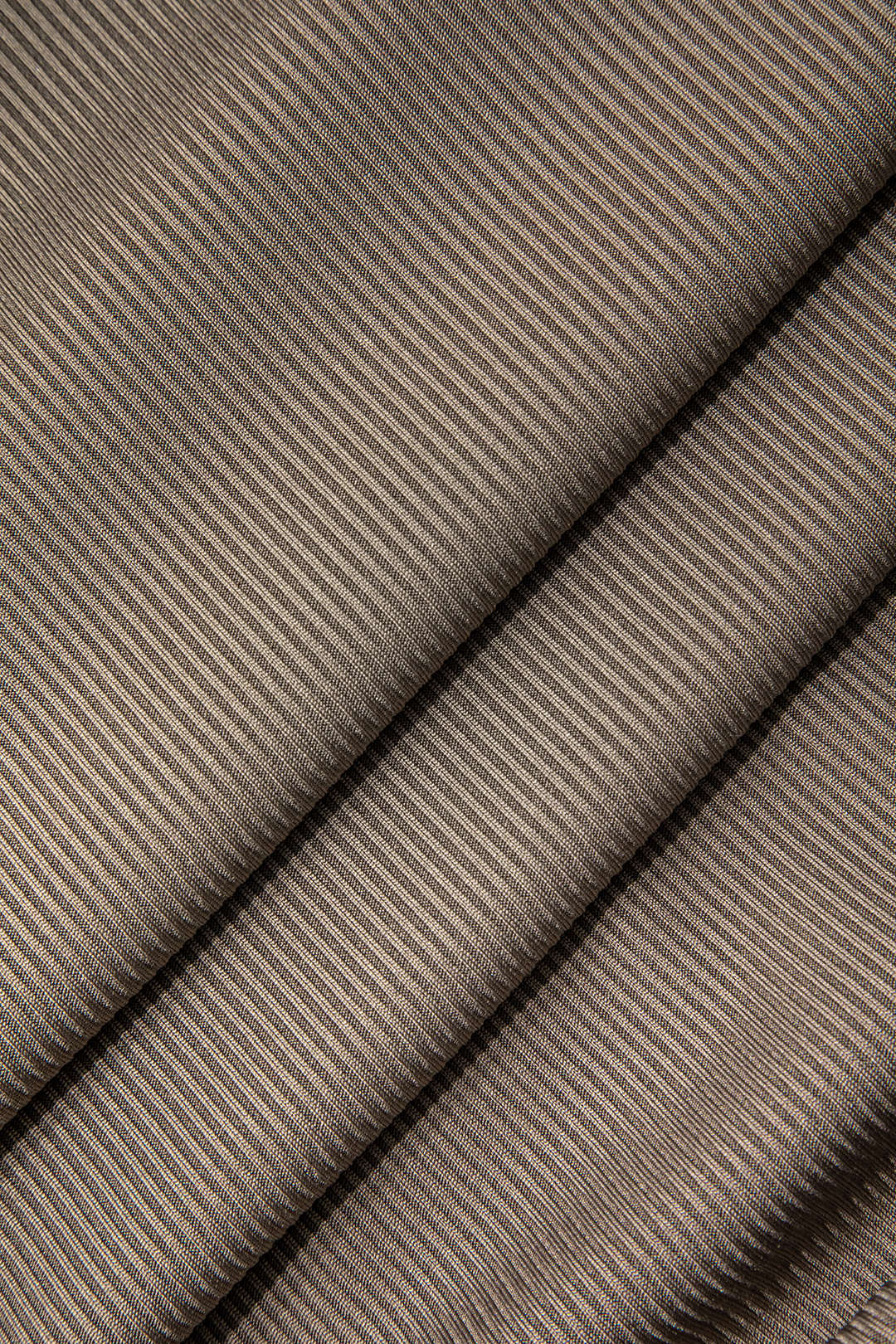 Düz Yırtmaçlı Yaka Midi Elbise