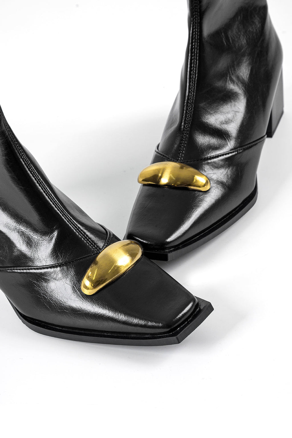 Deri Metalik Fermuarlı Kare Burunlu Bilekte Bot