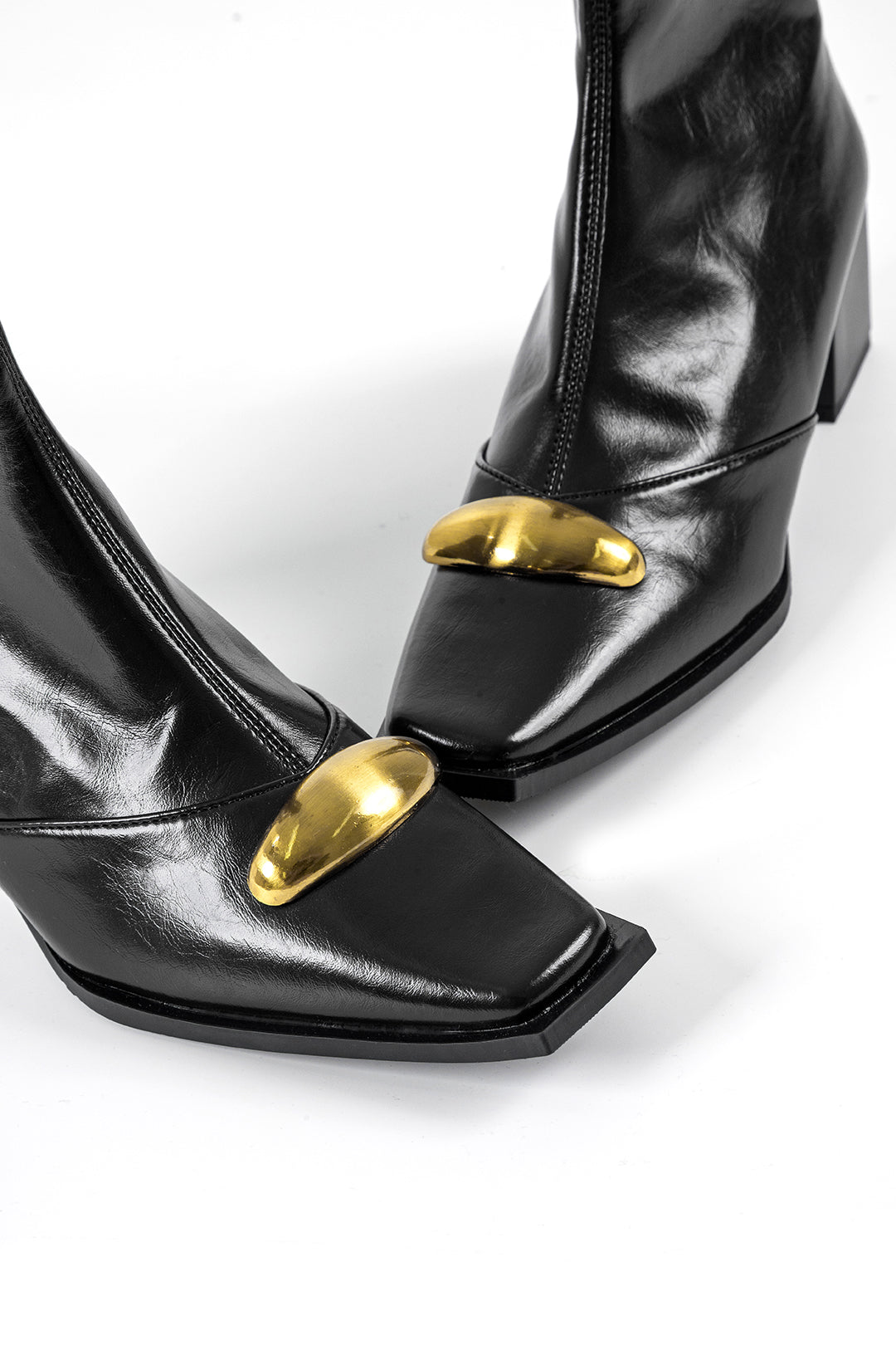 Deri Metalik Fermuarlı Kare Burunlu Bilekte Bot