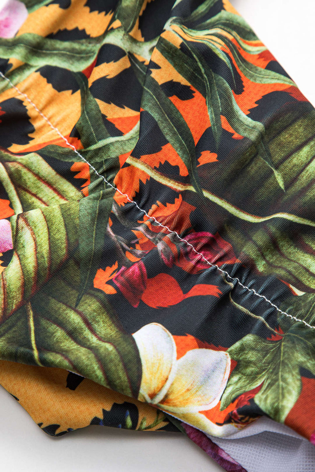 Tropikal Desenli Strass Detaylı Askılı Bikini Takımı