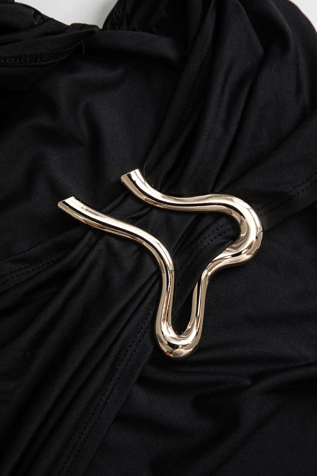 Metal Detaylı Dantelli Uzun Kollu Midi Elbise